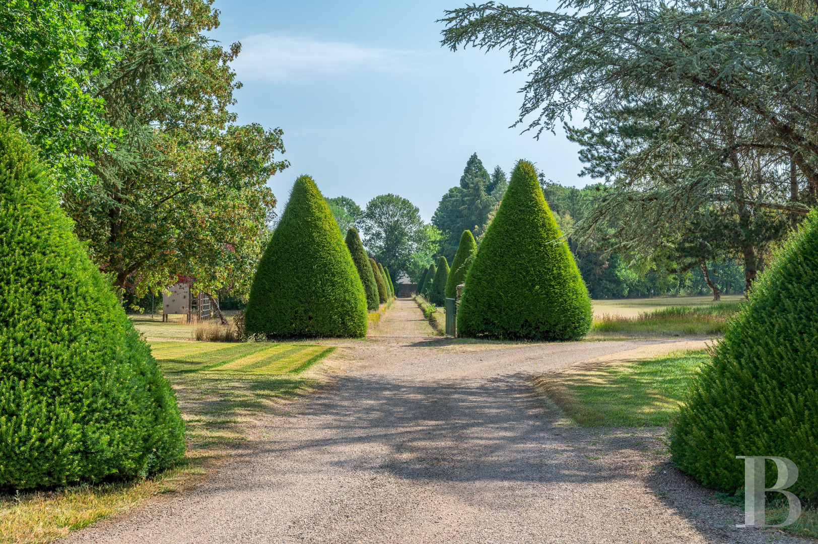 Dans l’Yonne, à équidistance de Paris, Lyon et Genève, une ancienne place forte médiévale et son parc aménagés pour accueillir calmes séjours et grands événements  - photo  n°5